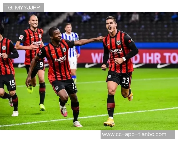 荷媒报道前进之鹰创下荷兰足坛新纪录单场更换八名球员引发热议 荷媒报道前进之鹰创下荷兰足坛新纪录单场更换八名球员引发热议